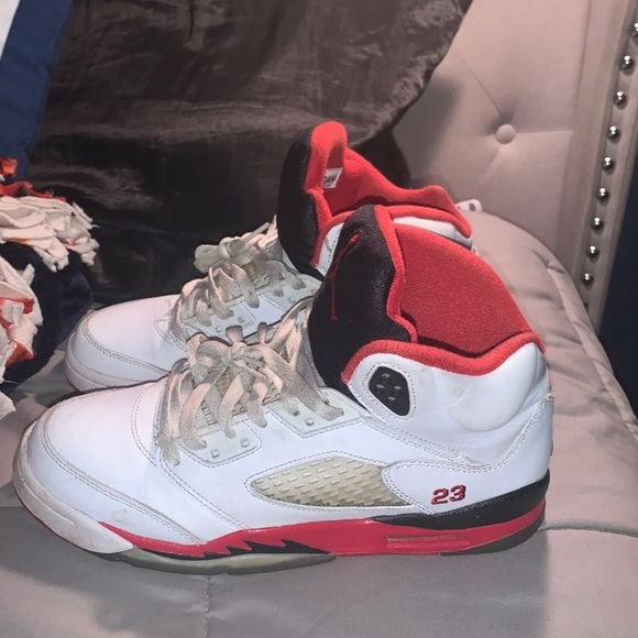Jordan Retro 5 - Picture 2 of 4